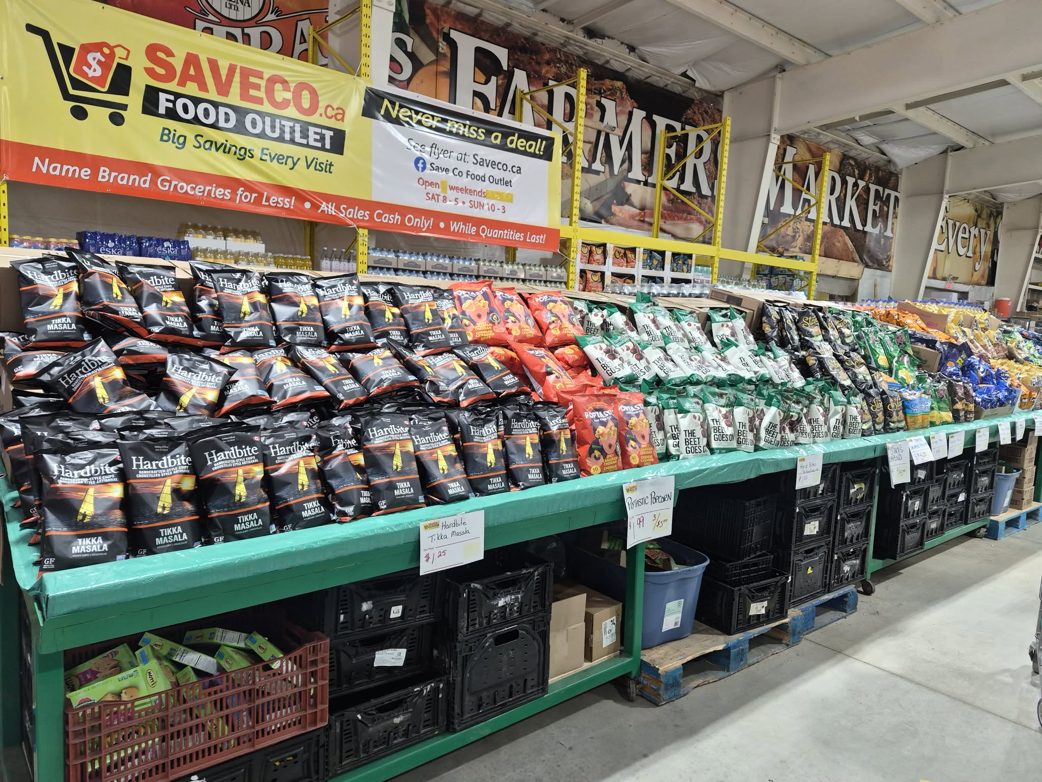 Organized display of groceries, beverages, and household liquidation products